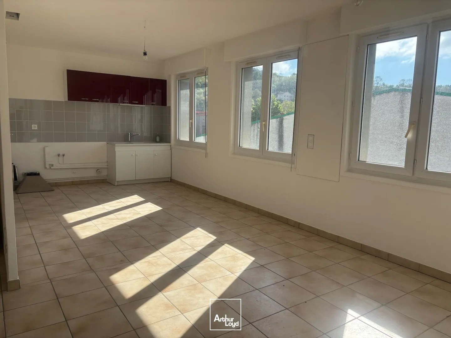 Bureaux - Location - SAINT PRIEST EN JAREZ - 42270 - 120-120 - 7742361