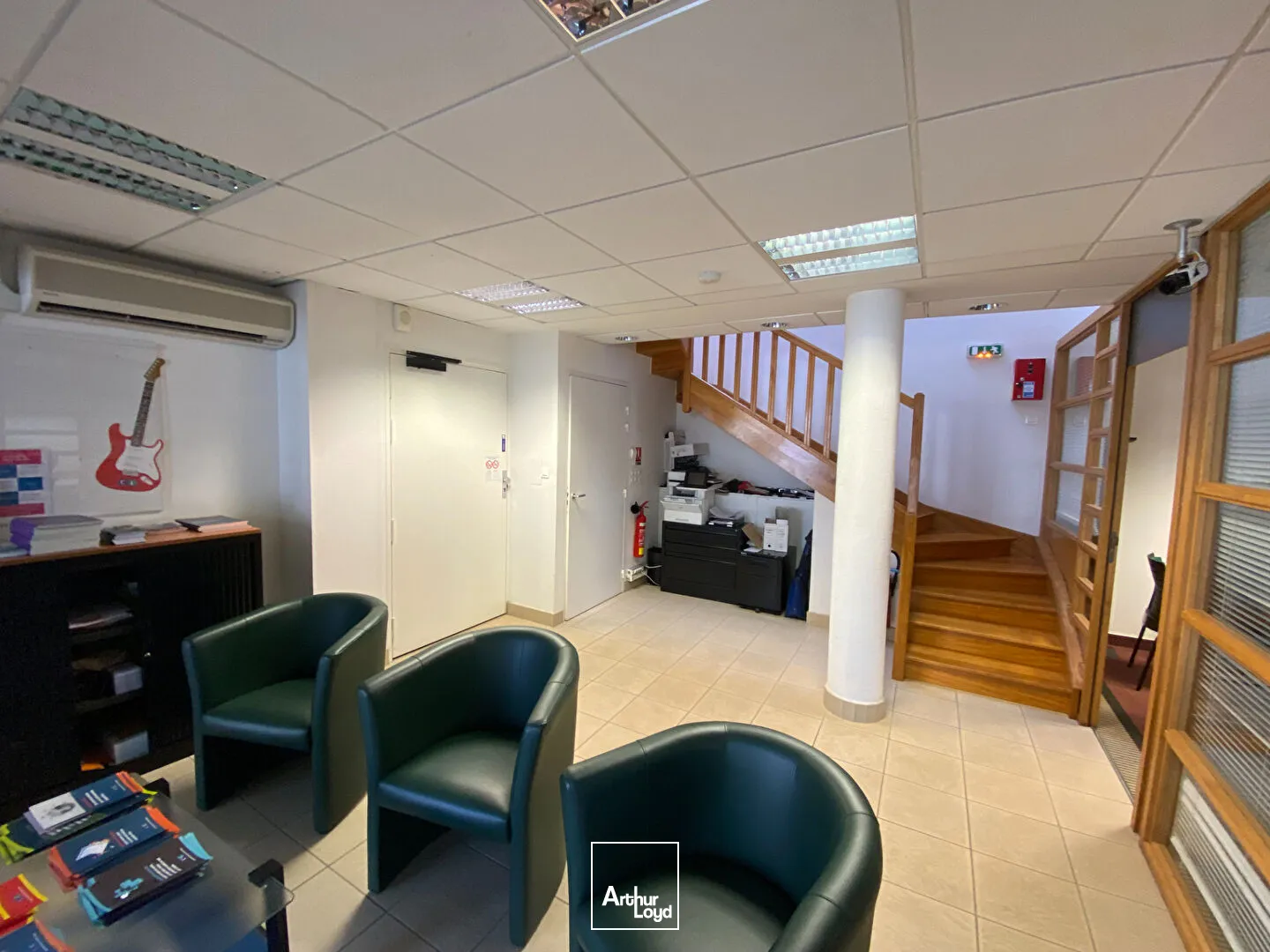 Locaux commerciaux - Vente - LA ROCHELLE - 17000 - 159.3-159.3 - 7742434