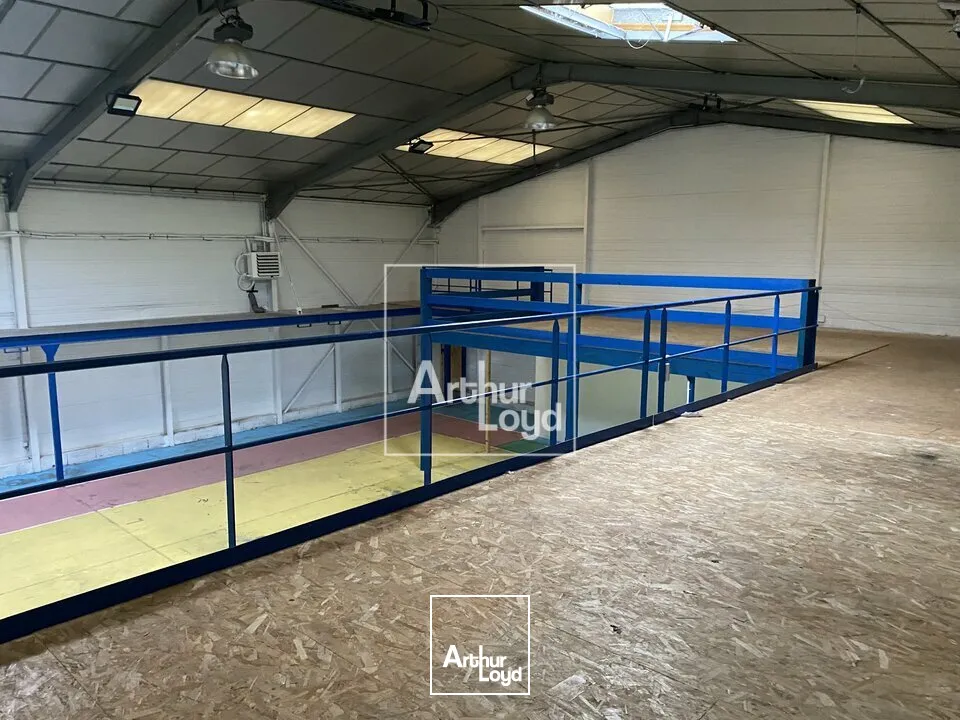 Locaux d'activité & Entrepôts - Location - MILLY-LA-FORÊT - 91490 - 653-653 - 7742570