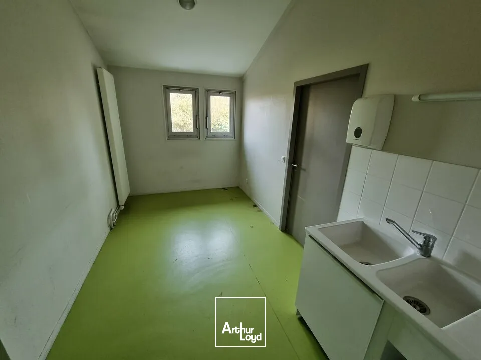 Bureaux - Vente - PARTHENAY - 79200 - 766-766 - 7742600