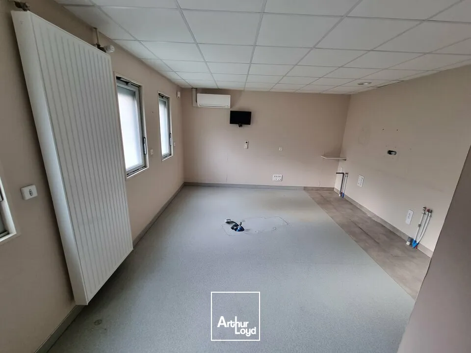 Bureaux - Vente - PARTHENAY - 79200 - 766-766 - 7742601