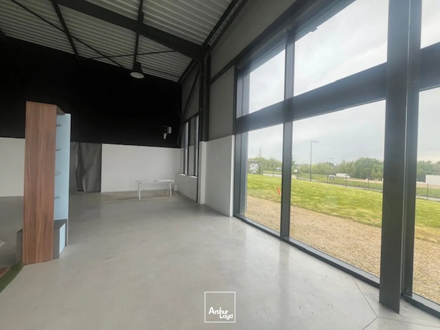 Locaux commerciaux - Vente - SAINT MARTIN DES CHAMPS - 29600 - 300-300 - 7742710