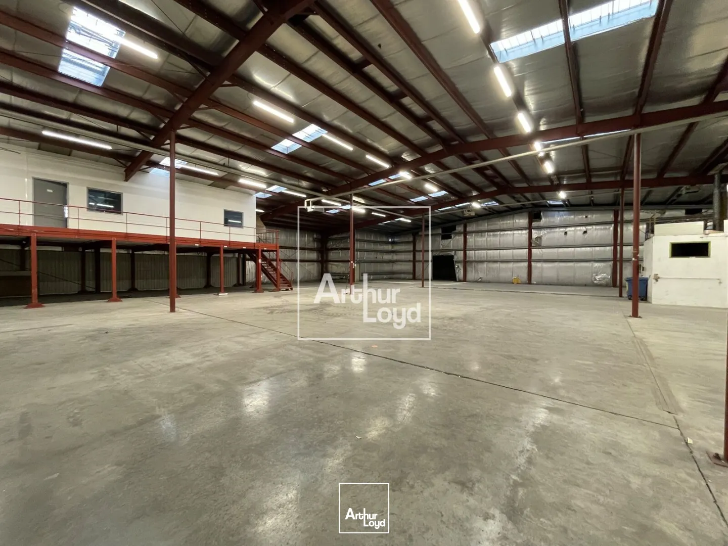 Locaux d'activité & Entrepôts - Location - GIERES - 38610 - 1968-1968 - 7742735