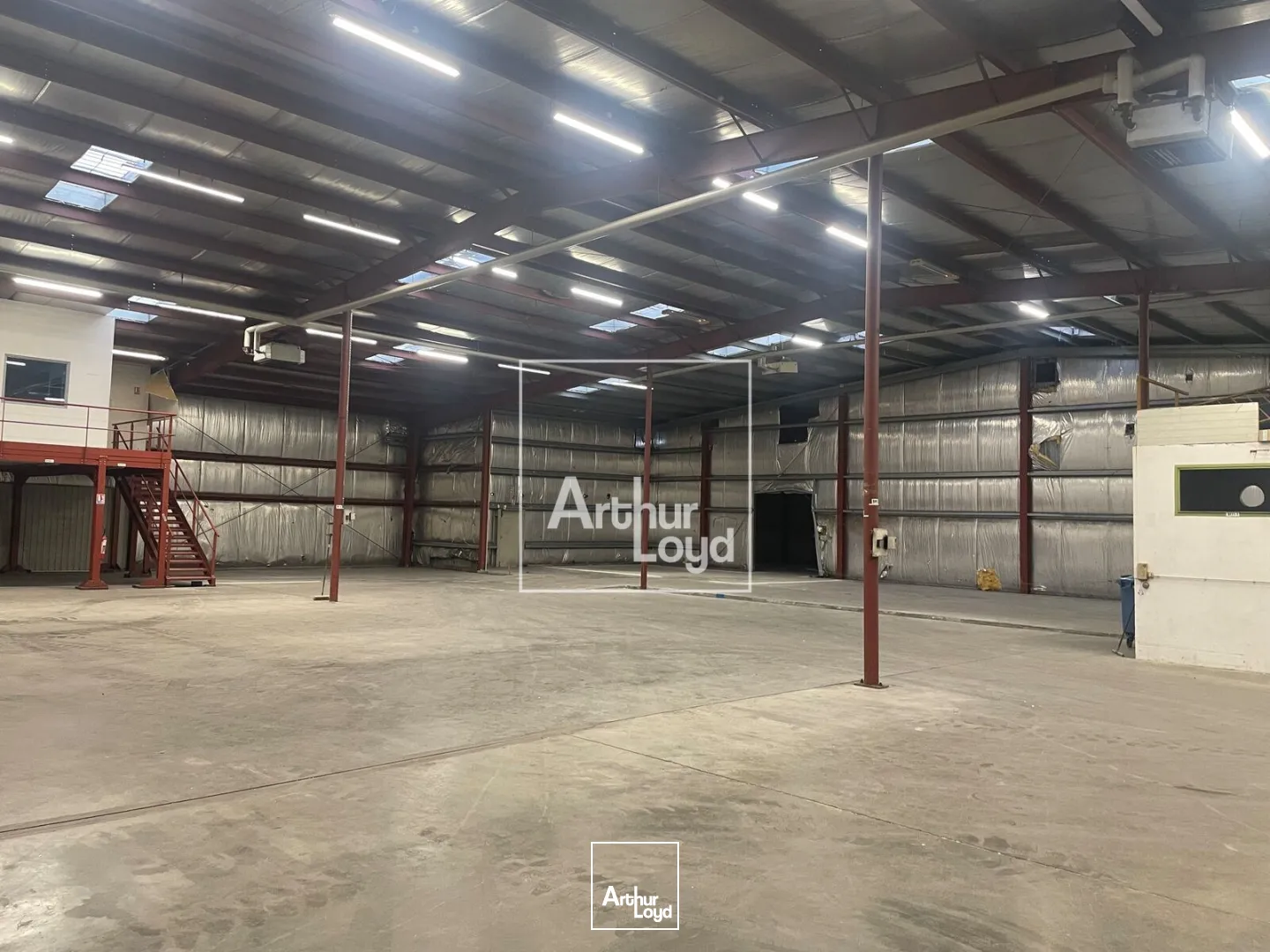 Locaux d'activité & Entrepôts - Location - GIERES - 38610 - 1968-1968 - 7742737