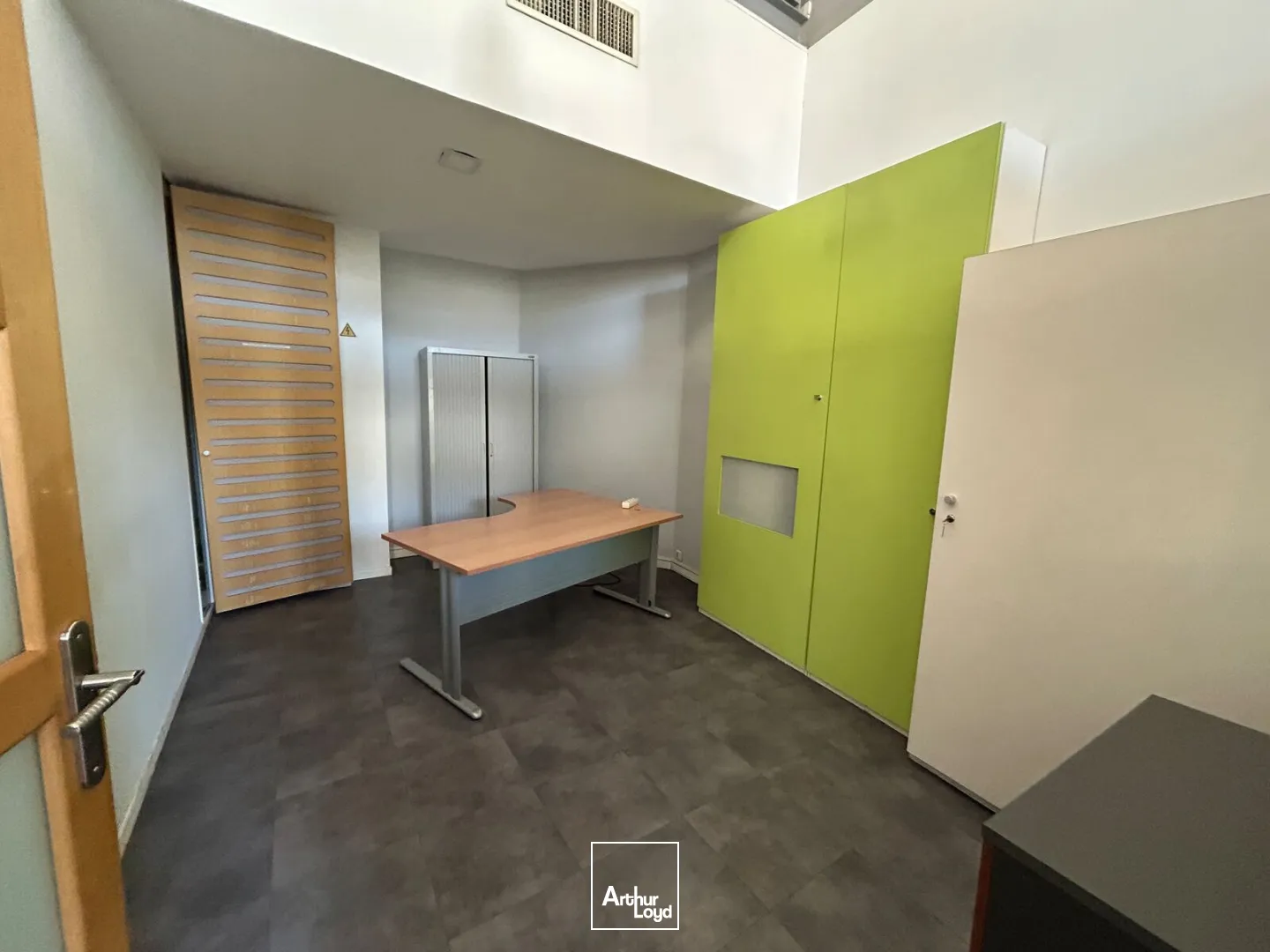 Locaux commerciaux - Location - BEZIERS - 34500 - 145-145 - 7743002