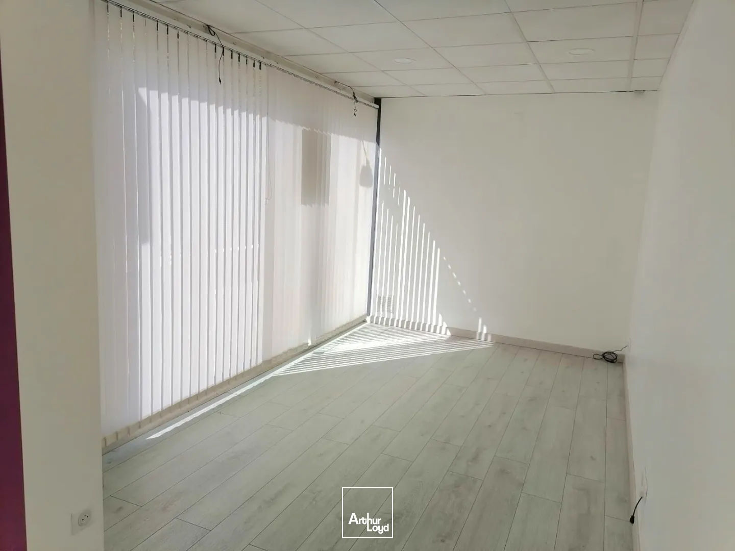 Locaux commerciaux - Location - AUBAGNE - 13400 - 76-152.5 - 7743068