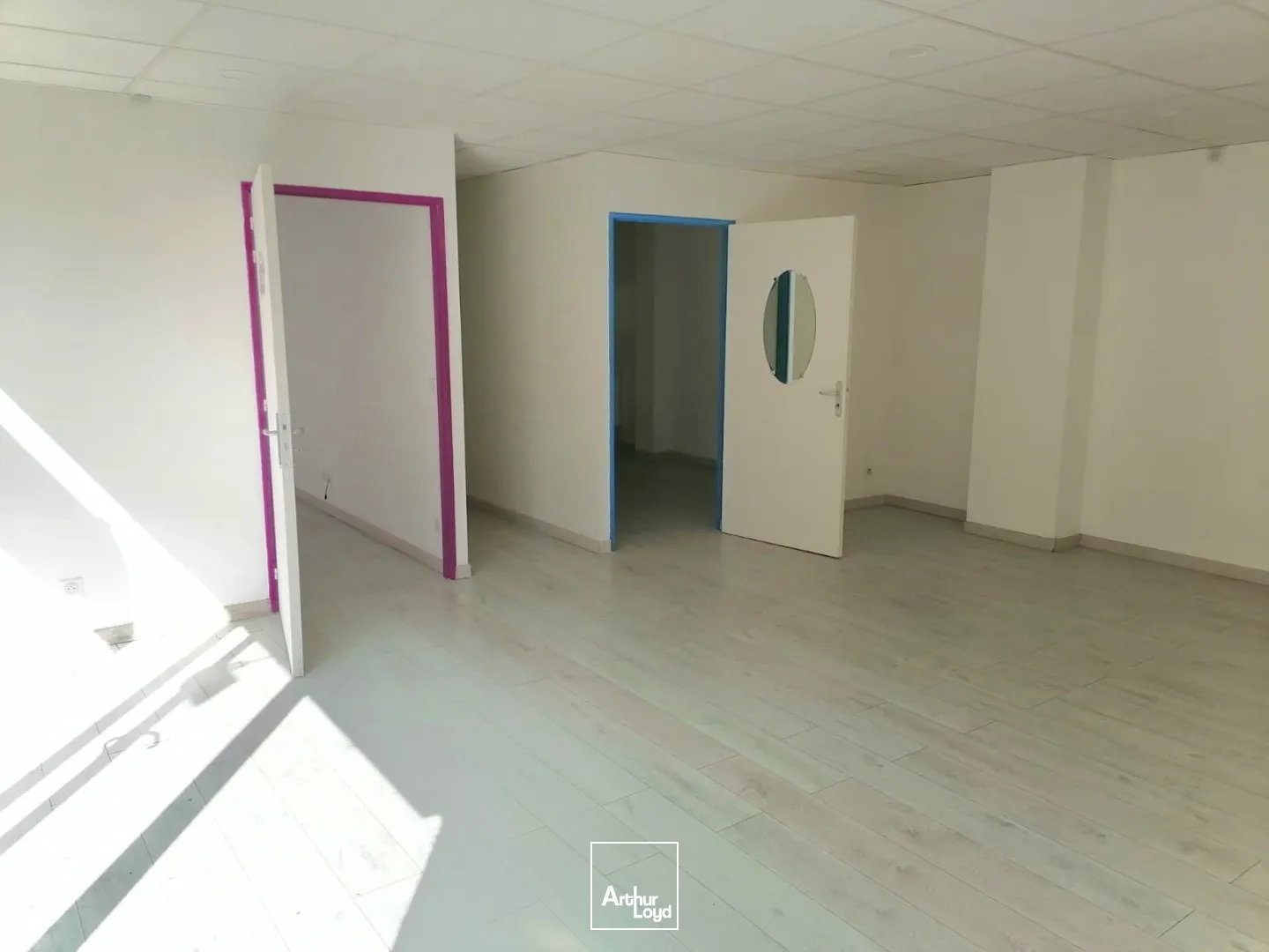 Locaux commerciaux - Location - AUBAGNE - 13400 - 76-152.5 - 7743067