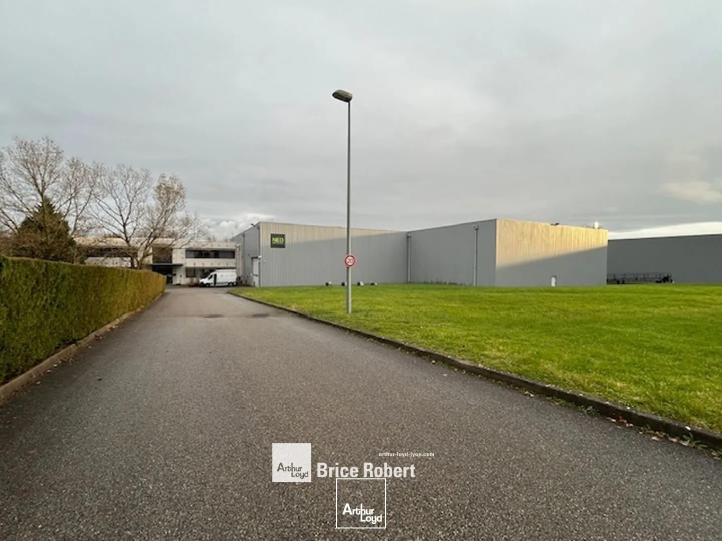 Locaux d'activité & Entrepôts - Vente - CHAPONOST - 69630 - 3198-3198 - 7743206