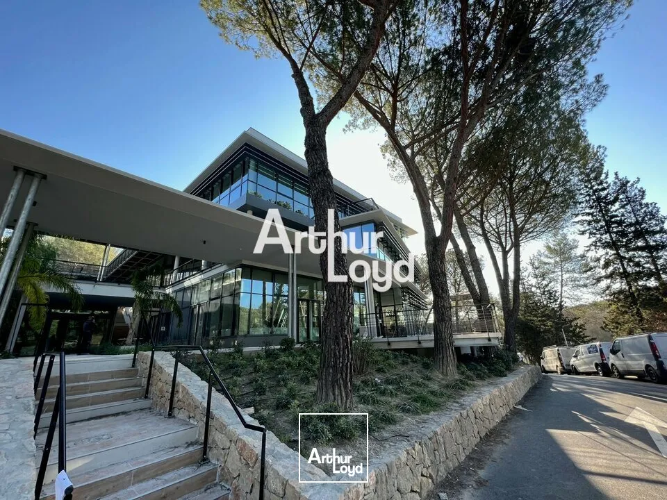 Locaux commerciaux - Location - VALBONNE - 06560 - 521.8-521.8 - 7743306