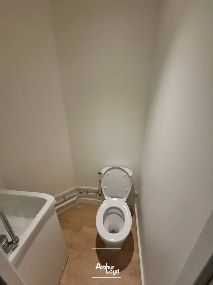 Locaux commerciaux - Location - CLERMONT FERRAND - 63000 - 95-95 - 7743356