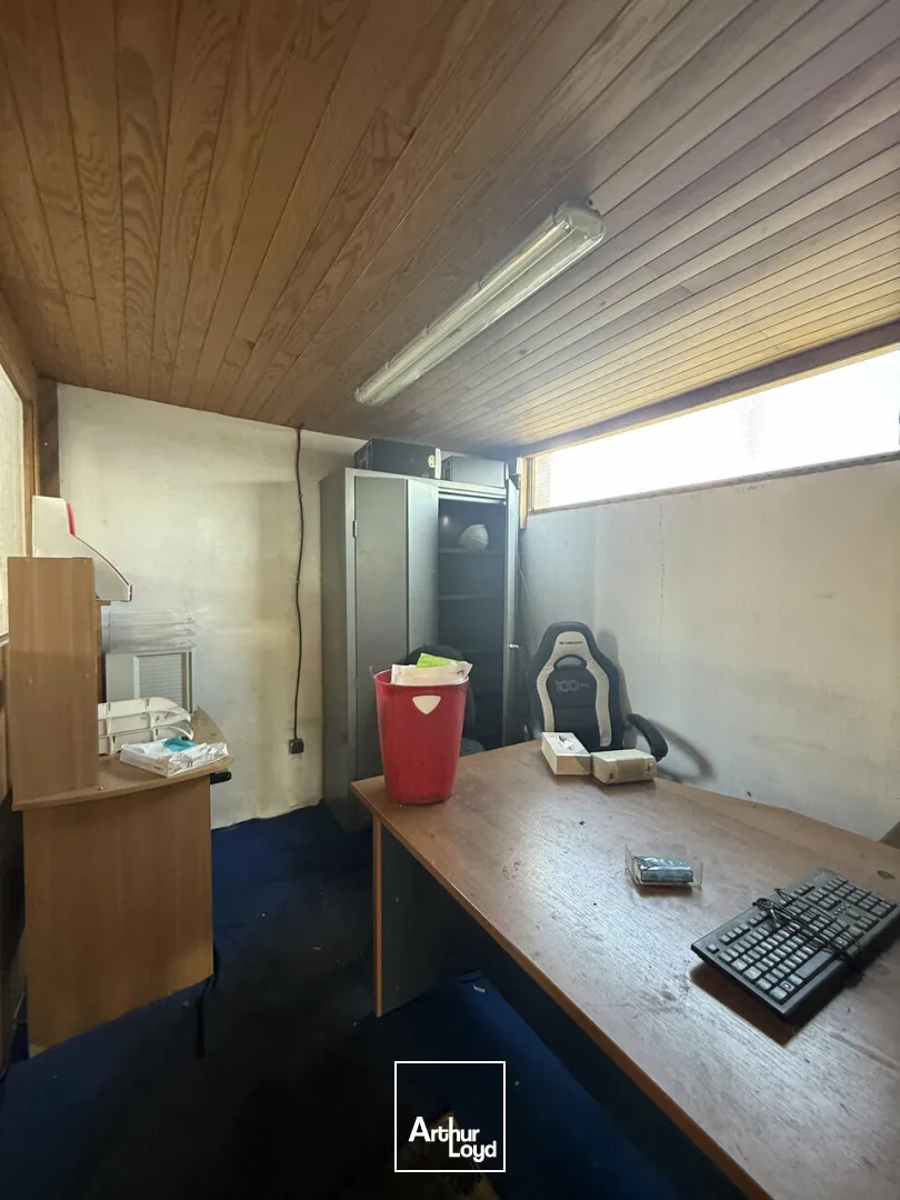 Locaux d'activité & Entrepôts - Location - MALEMORT - 19360 - 180-180 - 7743409