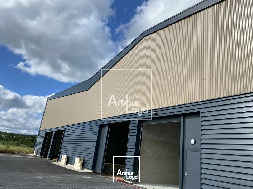 Locaux d'activité & Entrepôts - Vente - MOISSY CRAMAYEL - 77550 - 418-3990 - 7743459