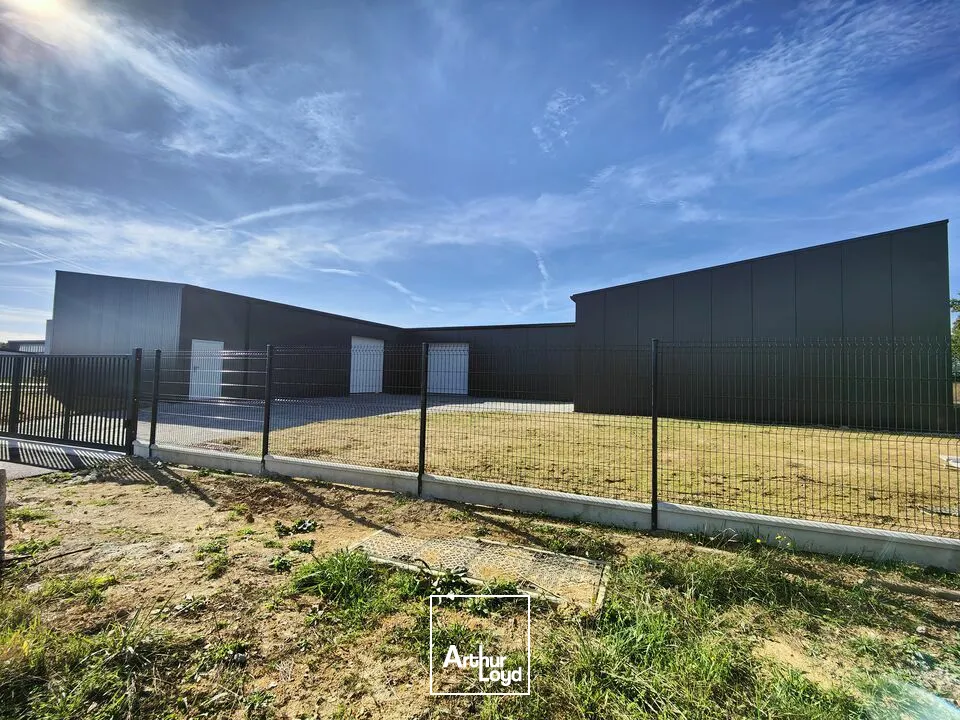 Locaux d'activité & Entrepôts - Vente - POITIERS - 86000 - 516-516 - 7743487