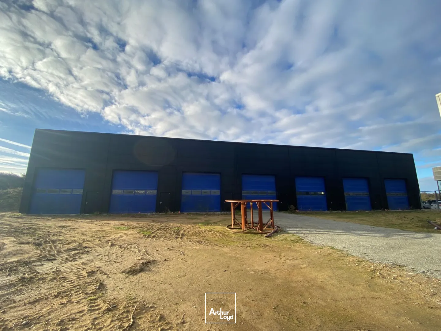 Locaux d'activité & Entrepôts - Location - QUEVEN - 56530 - 350-950 - 7743661