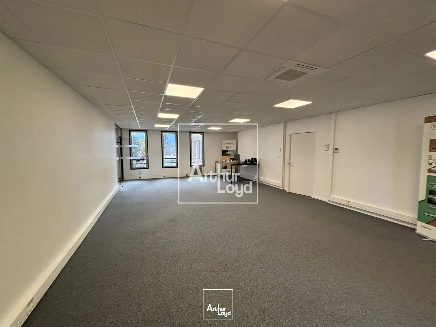 Bureaux - Location - MEYLAN - 38240 - 70-251 - 7743680