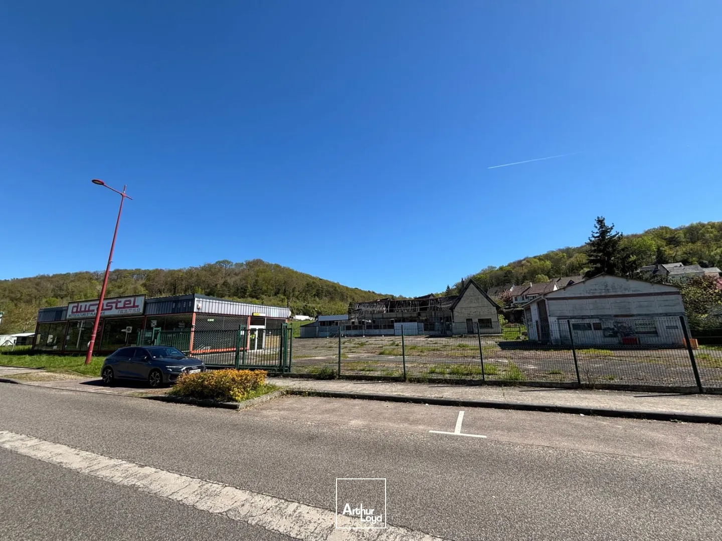 Locaux d'activité & Entrepôts - Vente - TOURVILLE LA RIVIERE - 76410 - 300-300 - 7743728