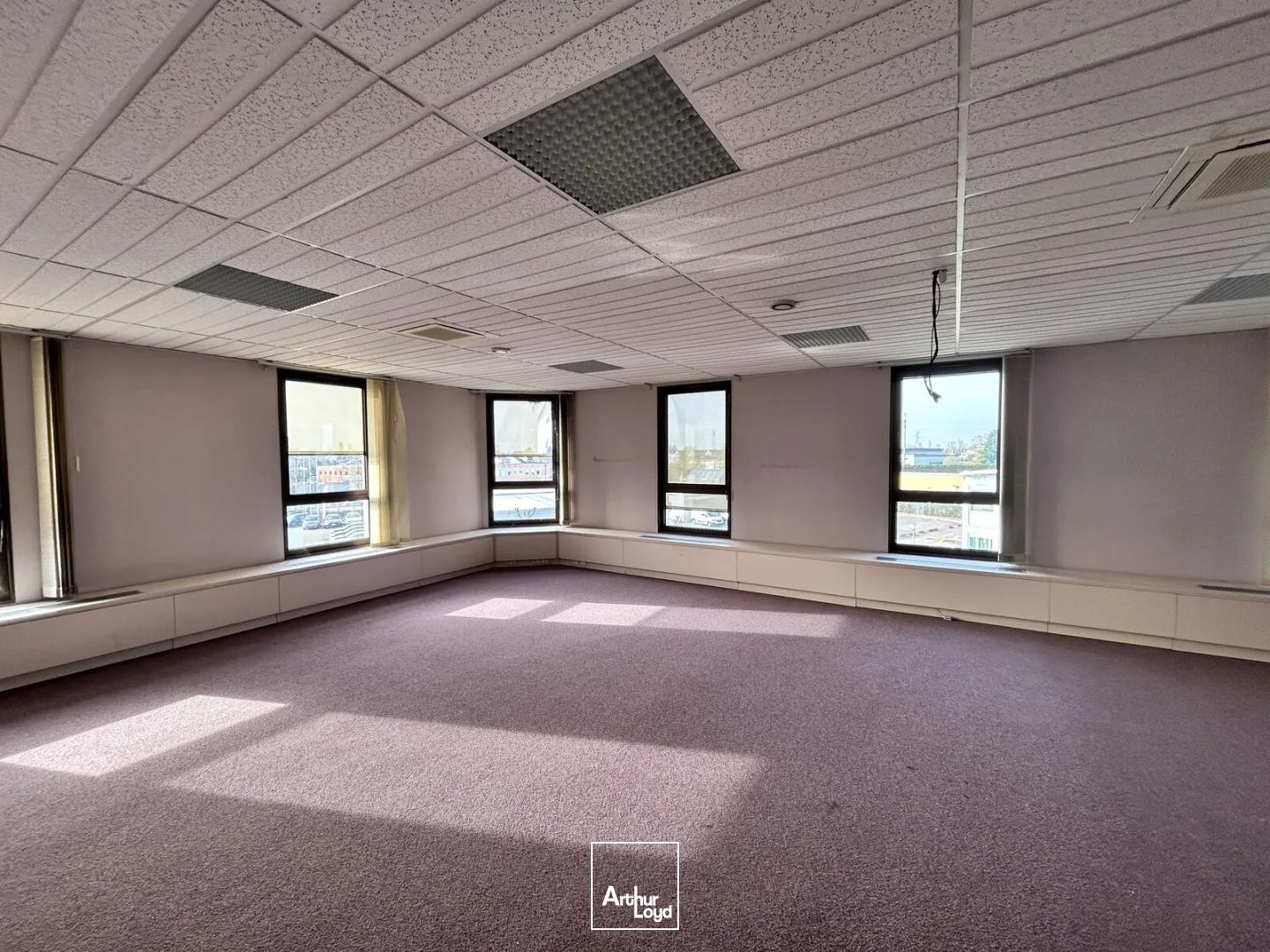 Bureaux - Vente - VIRIAT - 01440 - 702-702 - 7743768
