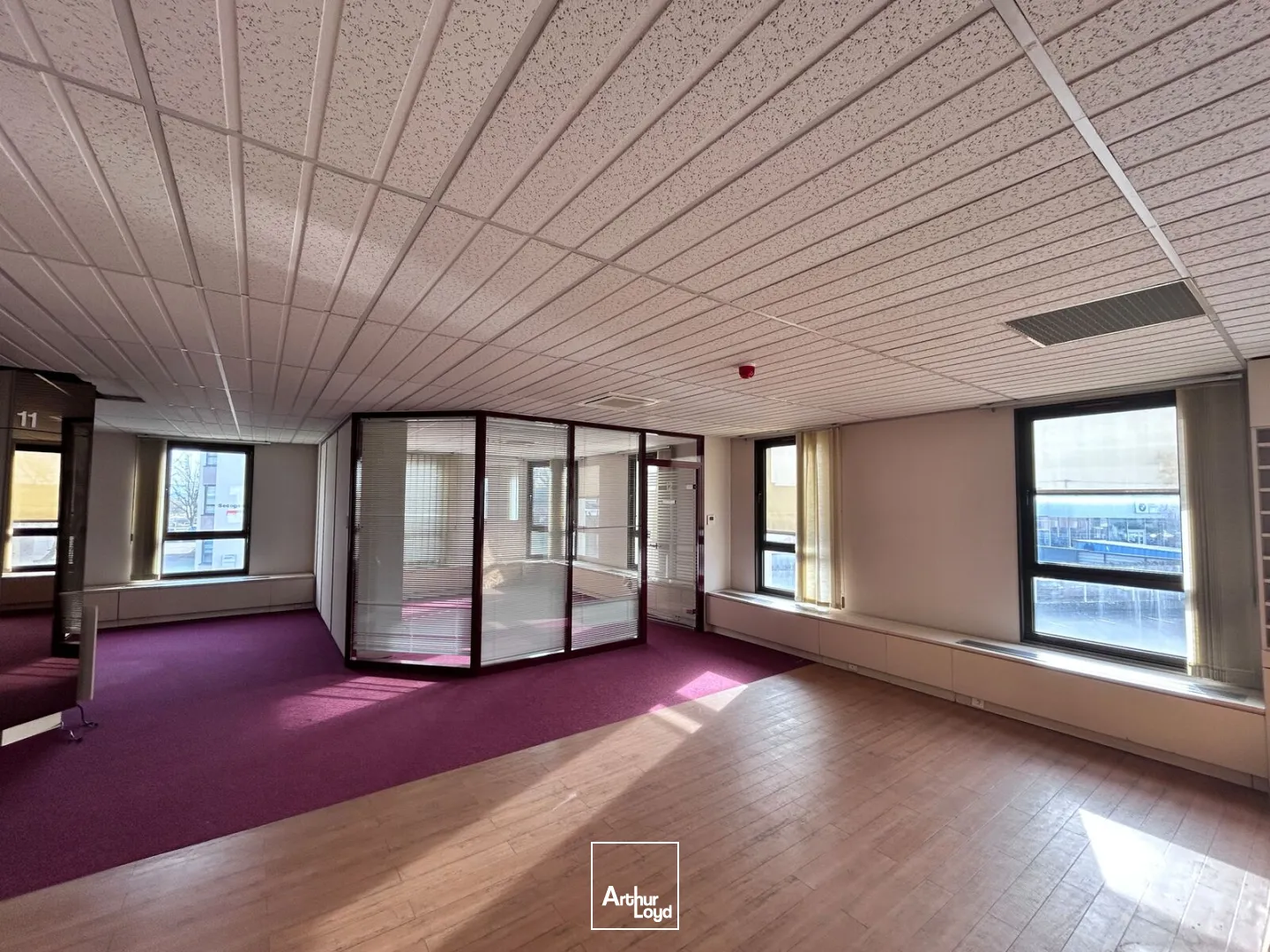 Bureaux - Vente - VIRIAT - 01440 - 702-702 - 7743771