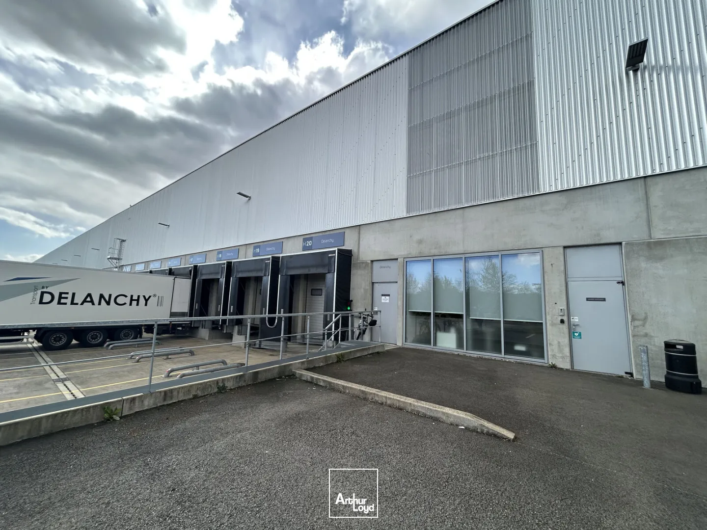 Locaux d'activité & Entrepôts - Location - REZE - 44400 - 2742-2742 - 7743886