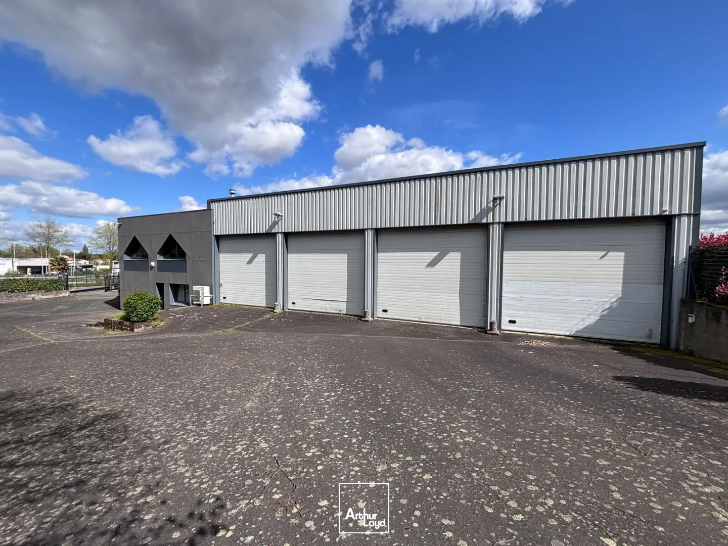 Locaux d'activité & Entrepôts - Location - BOUGUENAIS - 44340 - 570-570 - 7743893