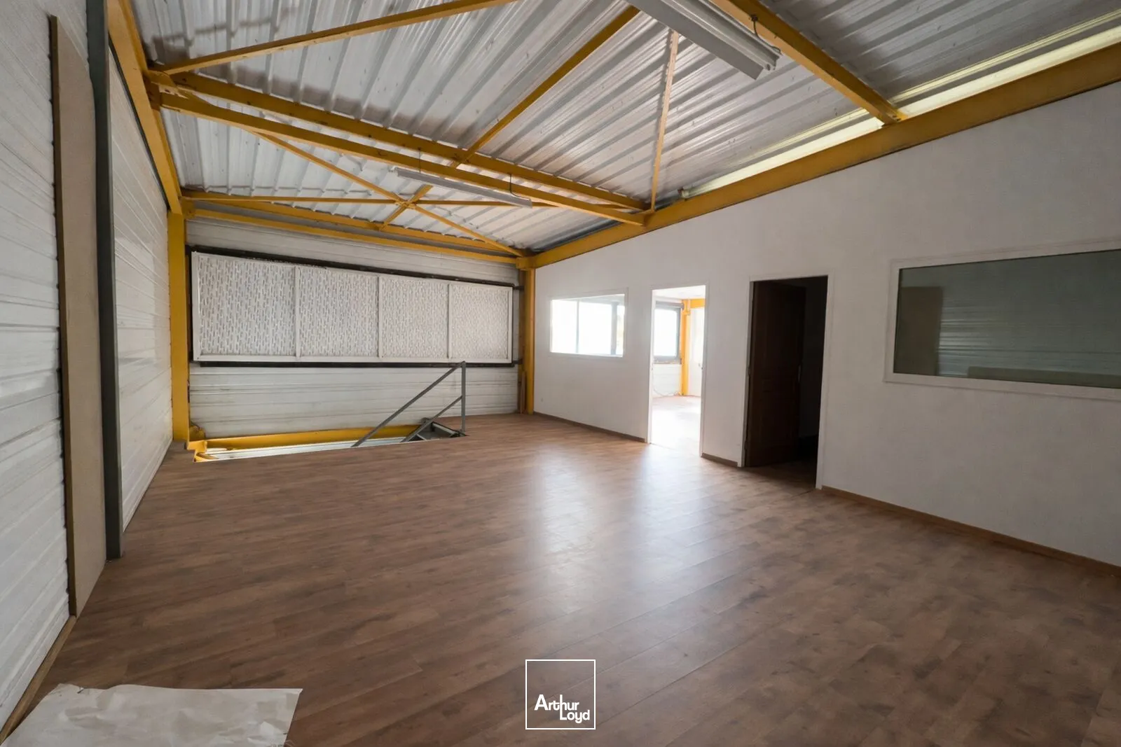 Locaux commerciaux - Location - FEURS - 42110 - 305-305 - 7743911