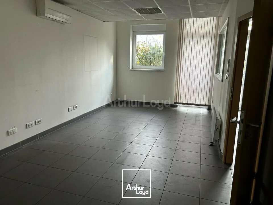 Locaux d'activité & Entrepôts - Vente - ISSENHEIM - 68500 - 2370-2370 - 7744347