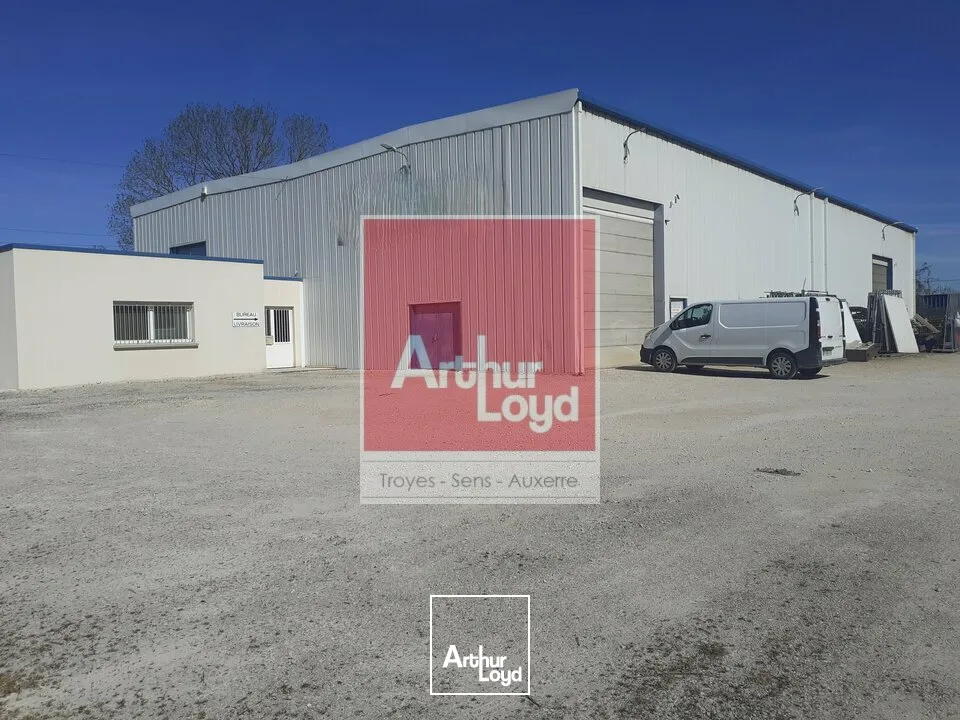 Locaux d'activité & Entrepôts - Vente - SAINT-JULIEN-LES-VILLAS - 10800 - 1115-1115 - 7744401