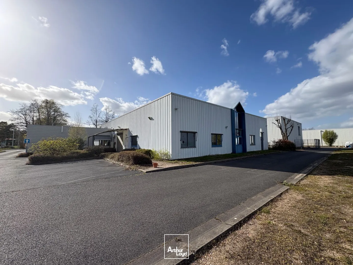 Locaux d'activité & Entrepôts - Location - SAINT CYR EN VAL - 45590 - 1592-1592 - 7744621