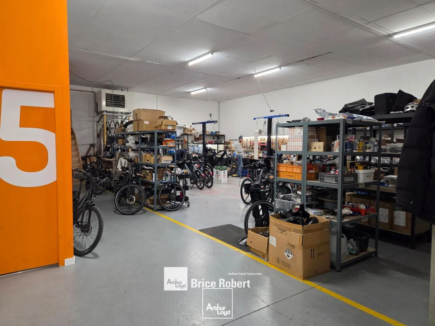 Locaux d'activité & Entrepôts - Vente - LYON - 69009 - 512-512 - 7744920