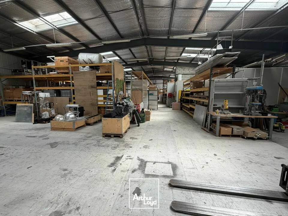 Locaux d'activité & Entrepôts - Location - VALENCE - 26000 - 800-800 - 7746038