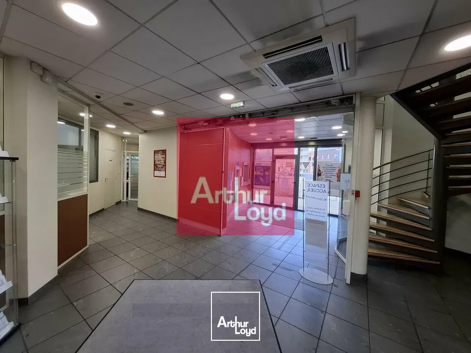 Locaux commerciaux - Location - CLERMONT-FERRAND - 63000 - 261-261 - 7746053