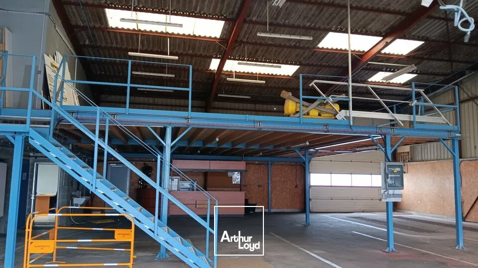 Locaux d'activité & Entrepôts - Location - L'OIE - 85140 - 678-678 - 7746145