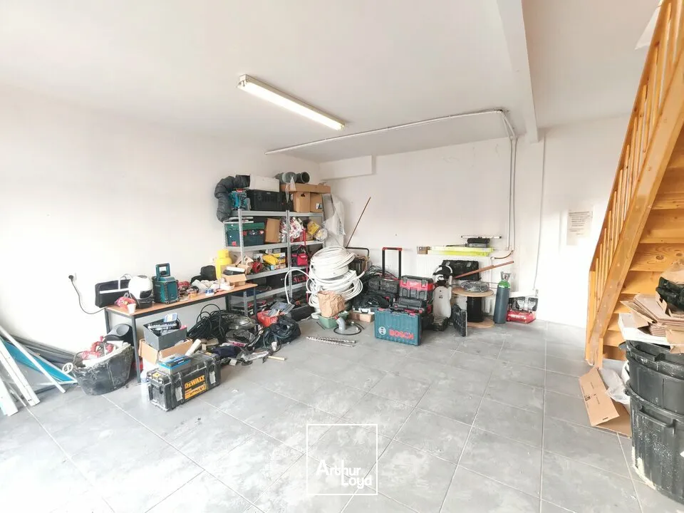 Locaux d'activité & Entrepôts - Location - CORMONTREUIL - 51350 - 59.89-59.89 - 7746172