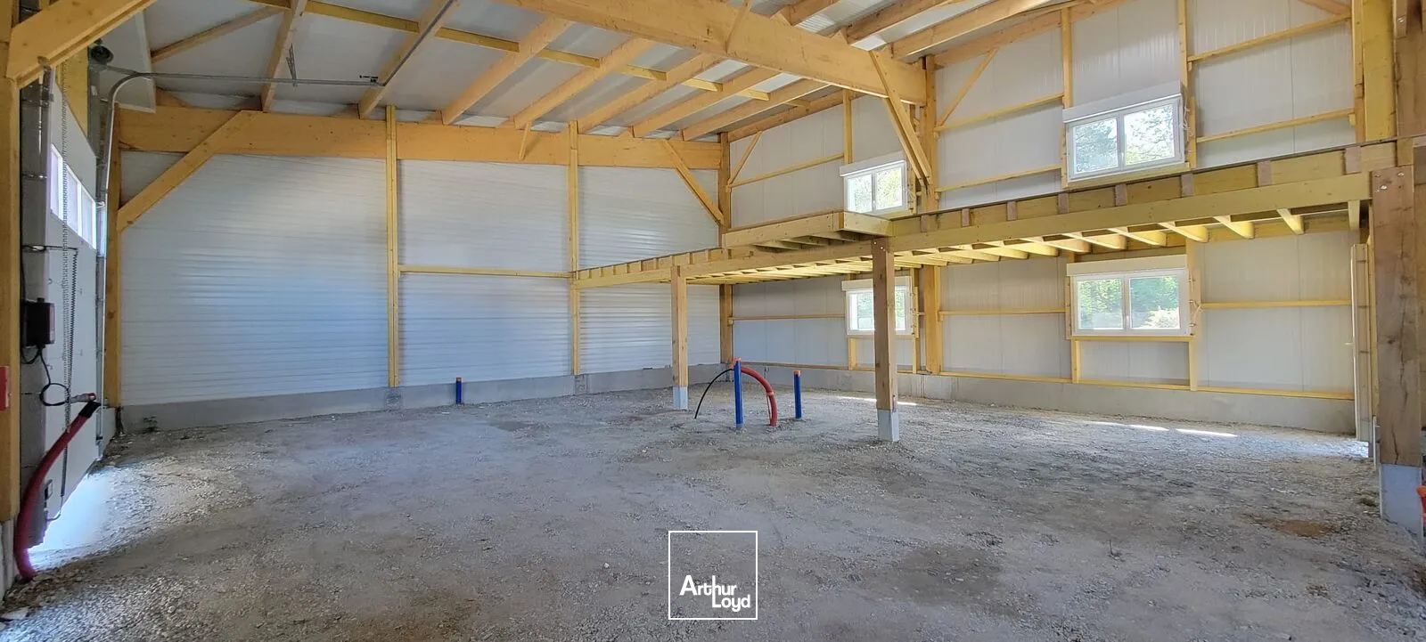 Locaux d'activité & Entrepôts - Location - PLOUGOUMELEN - 56400 - 135-453 - 7746309