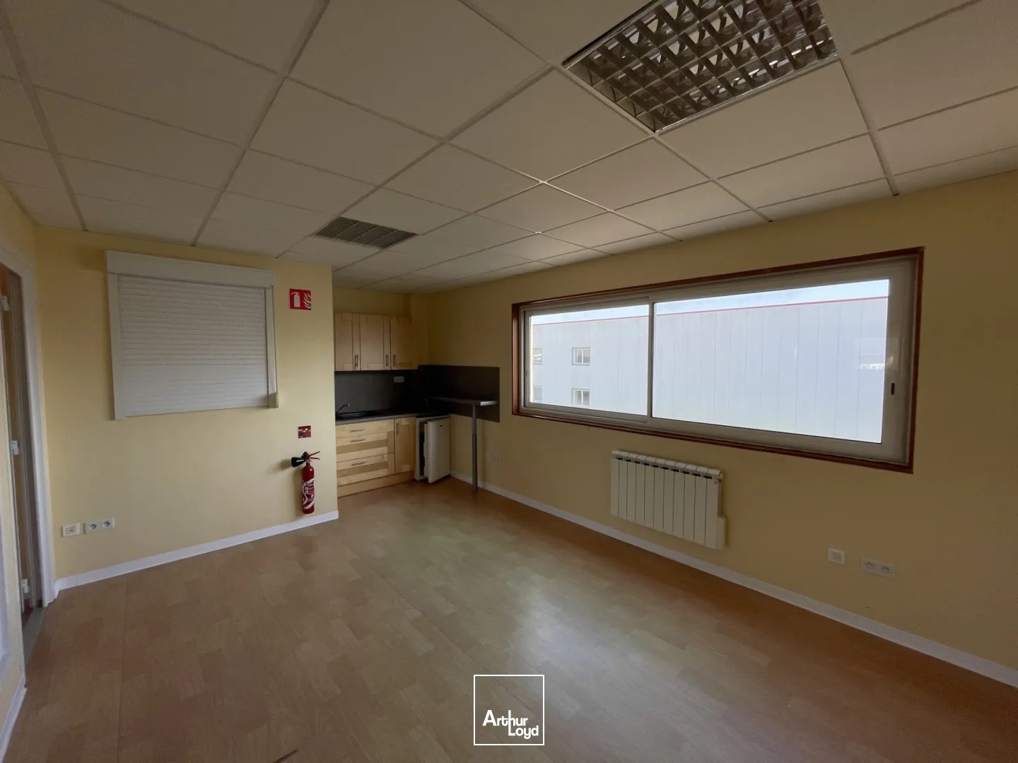 Locaux d'activité & Entrepôts - Location - SAINT JACQUES SUR DARNETAL - 76160 - 190-190 - 7746355