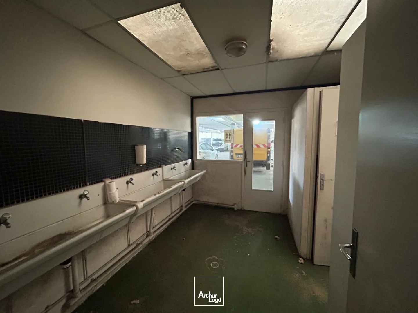 Locaux d'activité & Entrepôts - Location - CHATEAUBRIANT - 44110 - 646-646 - 7746420