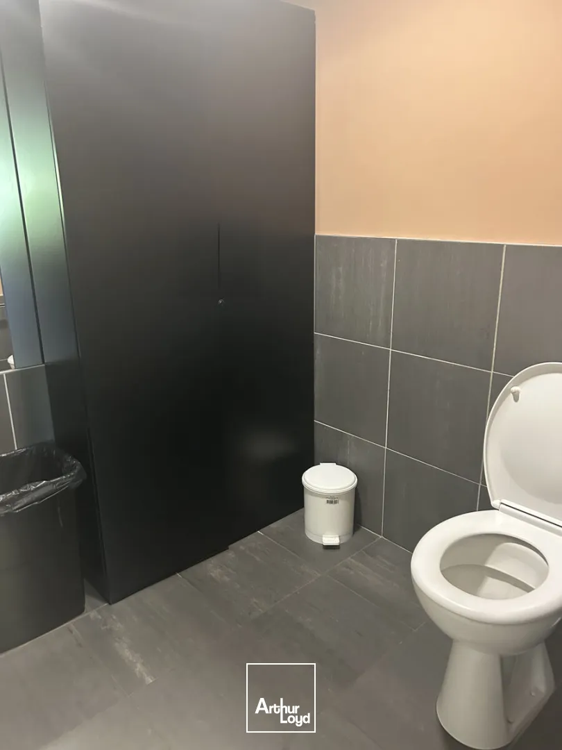 Locaux d'activité & Entrepôts - Location - LA CHAPELLE SUR ERDRE - 44240 - 978-978 - 7746429