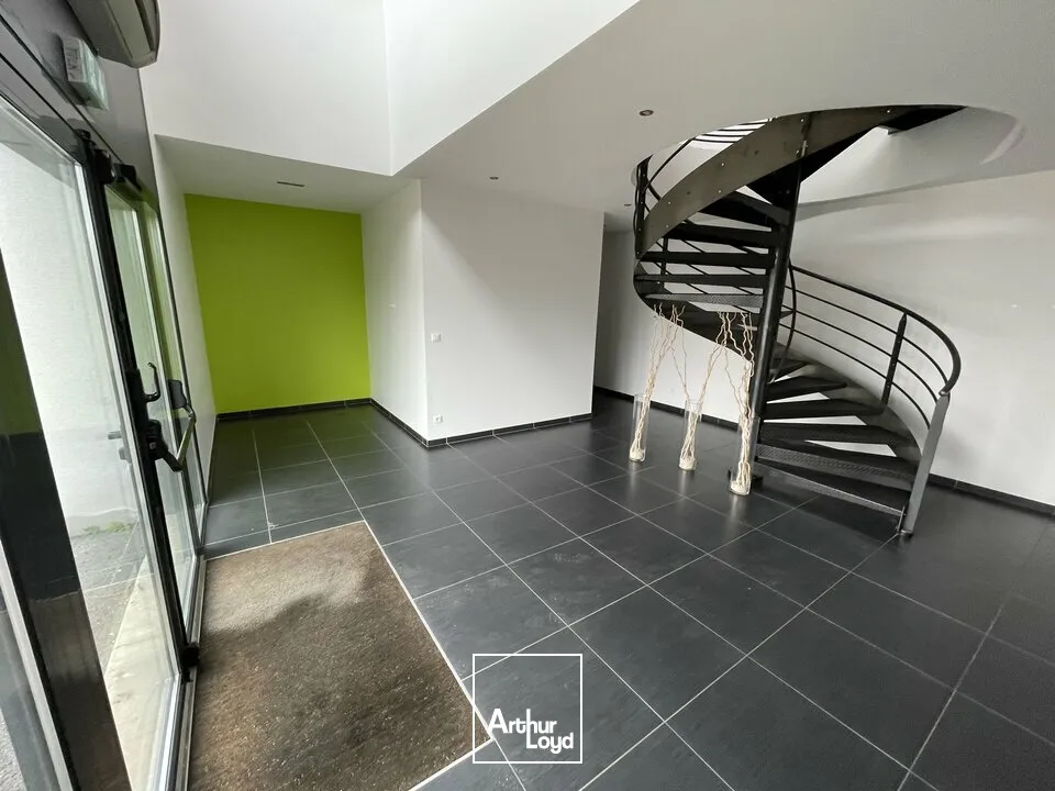 Locaux d'activité & Entrepôts - Location - VALENCE - 26000 - 530-530 - 7746962