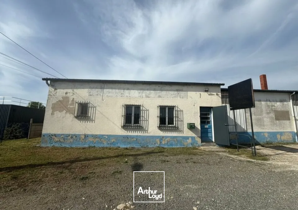 Locaux d'activité & Entrepôts - Location - SAINT-GERMAIN-DU-PUY - 18390 - 400-400 - 7747092