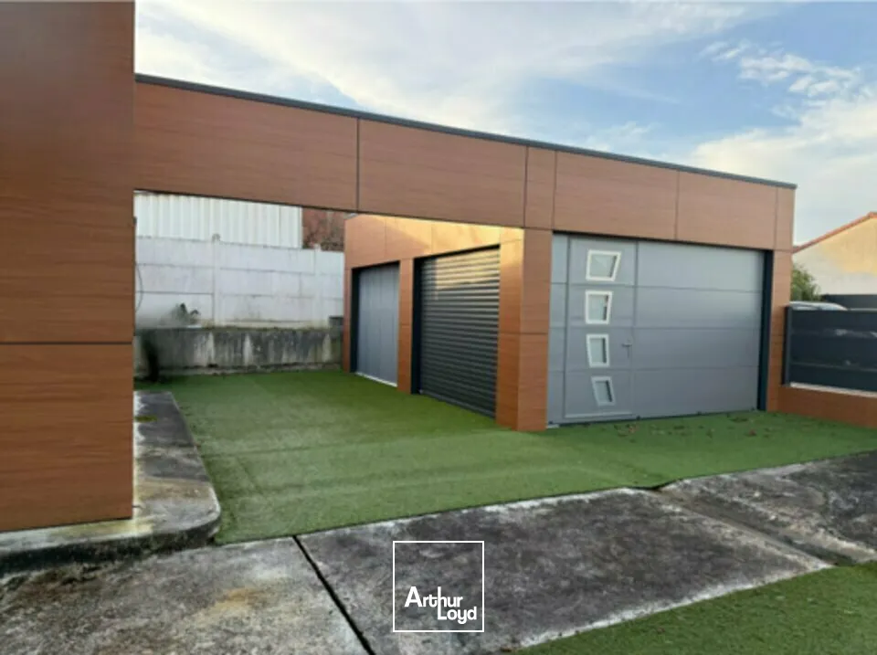 Locaux commerciaux - Vente - SAINT-DOULCHARD - 18230 - 1330-1330 - 7747100