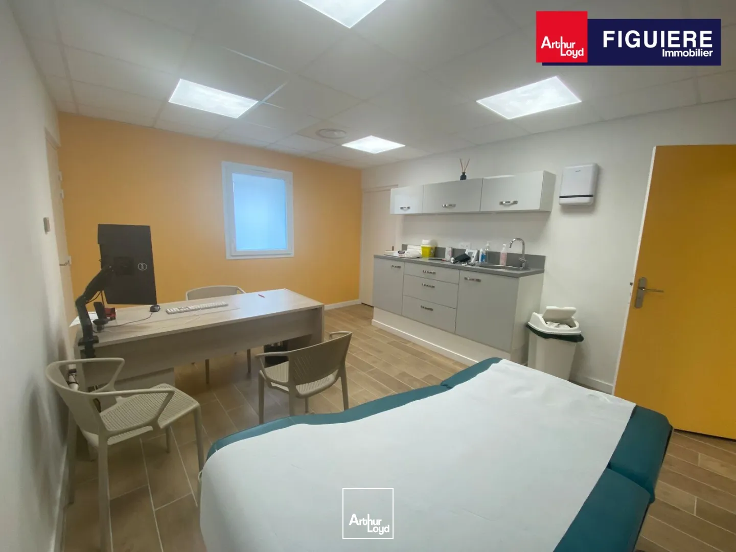 Bureaux - Vente - EYGUIERES - 13430 - 86.3-207.7 - 7747132