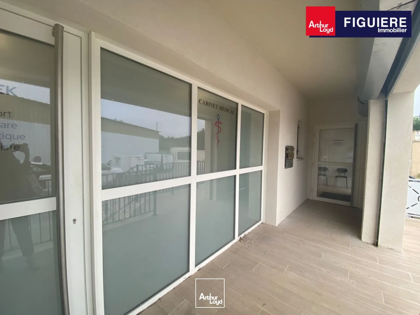 Bureaux - Vente - EYGUIERES - 13430 - 86.3-207.7 - 7747139