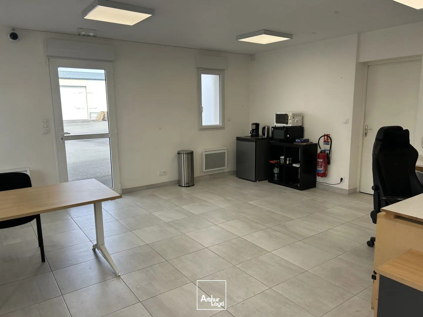 Locaux d'activité & Entrepôts - Location - SAINT JULIEN DE CONCELLES - 44450 - 460-460 - 7747414