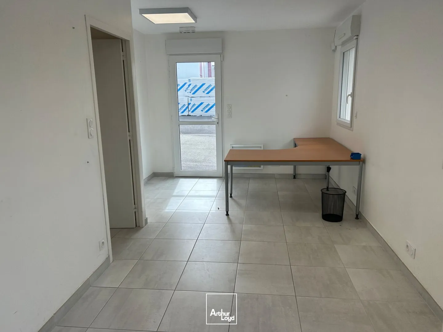 Locaux d'activité & Entrepôts - Location - SAINT JULIEN DE CONCELLES - 44450 - 460-460 - 7747415