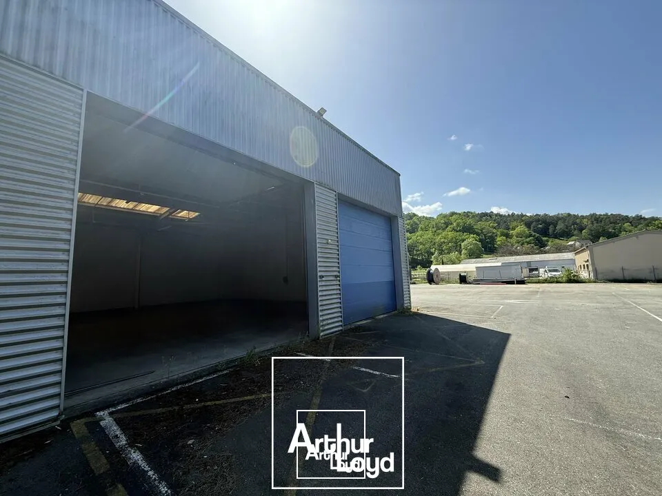 Locaux d'activité & Entrepôts - Location - TERRASSON LAVILLEDIEU - 24120 - 329-329 - 7747923