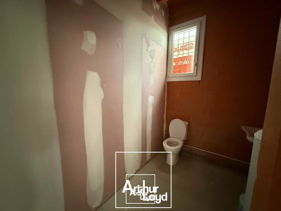 Locaux d'activité & Entrepôts - Location - BRIVE-LA-GAILLARDE - 19100 - 314-314 - 7747951