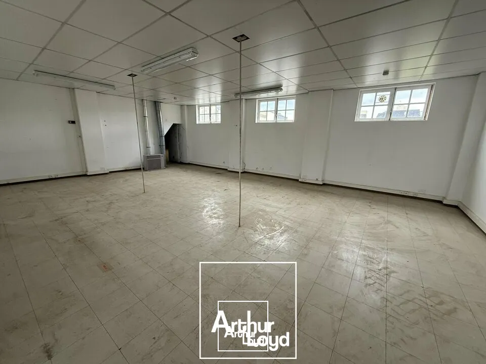 Locaux d'activité & Entrepôts - Location - BRIVE-LA-GAILLARDE - 19100 - 314-314 - 7747953