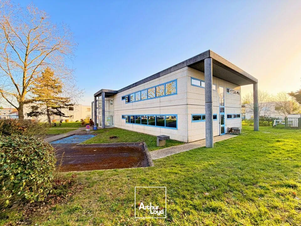 Bureaux - Vente - POITIERS - 86000 - 676-676 - 7748026