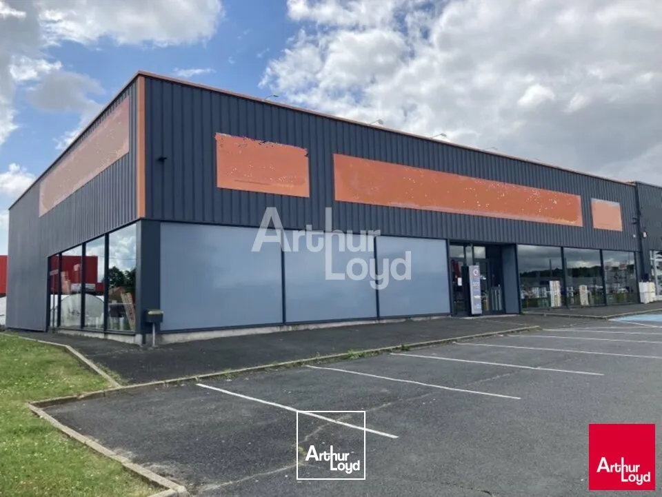 Locaux commerciaux - Location - LE POINCONNET - 36330 - 563-563 - 7748032