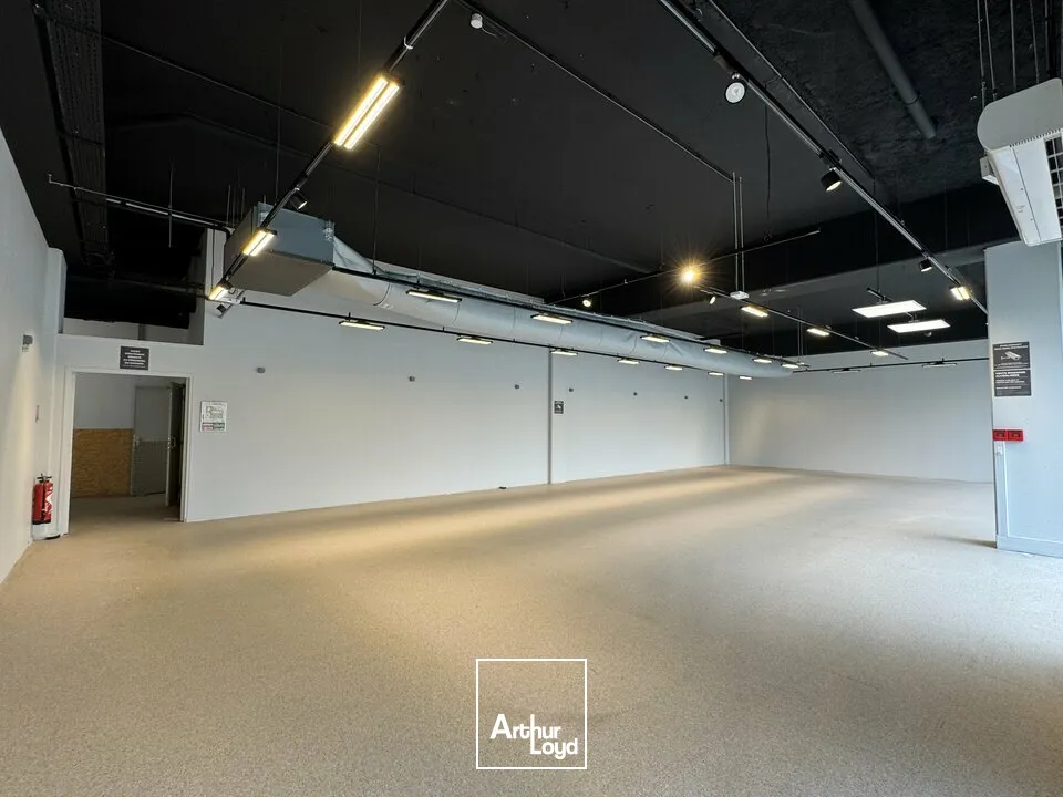 Locaux commerciaux - Location - VEIGNE - 37250 - 253.98-253.98 - 7748070